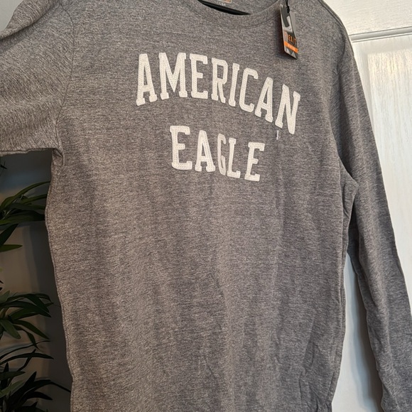American Eagle long sleeve active flex gray Tshirt NWT L - Picture 4 of 7